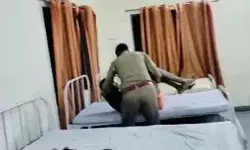 अनियंत्रित हुई ट्रैक्टर ट्रॉली के पलटने से आधा दर्जन से कांवड़िए... अनियंत्रित हुई ट्रैक्टर ट्रॉली के पलटने से आधा दर्जन से कांवड़िए...