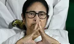 वायरल पोस्ट को लेकर बवाल- युवती अरेस्ट- बोली थी ममता को इंदिरा.... वायरल पोस्ट को लेकर बवाल- युवती अरेस्ट- बोली थी ममता को इंदिरा....