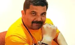 बीजेपी MLA ने बूथ अध्यक्ष की बेटी से की अश्लील चैट और मांगी न्यूड... बीजेपी MLA ने बूथ अध्यक्ष की बेटी से की अश्लील चैट और मांगी न्यूड...