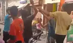 चिकन के रेट को लेकर घमासान- दुकानदारों में जमकर चले लाठी डंडे