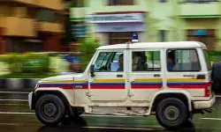 स्वीट्स शॉप पर चली गोलियां- पब्लिक में मची अफरा तफरी