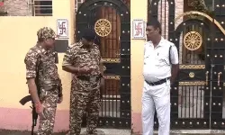 आरजी कर रेप मर्डर कांड- CBI का पूर्व प्रिंसिपल संदीप घोष के घर छापा आरजी कर रेप मर्डर कांड- CBI का पूर्व प्रिंसिपल संदीप घोष के घर छापा