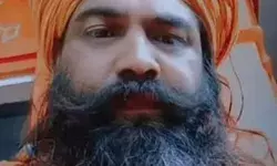 गंगा किनारे पहुंचे साधु ने गोली मारकर खुद को उड़ाया- भाजपा नेता समेत.. गंगा किनारे पहुंचे साधु ने गोली मारकर खुद को उड़ाया- भाजपा नेता समेत..