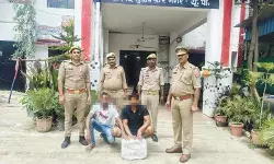 नशे के सौदागरों को दबोचकर बरामद किया लाखों का गांजा नशे के सौदागरों को दबोचकर बरामद किया लाखों का गांजा