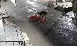 घर के बाहर टहल रही महिला से पूछा पता और पलक झपकते ही ले गए चेन लूटकर घर के बाहर टहल रही महिला से पूछा पता और पलक झपकते ही ले गए चेन लूटकर