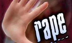 शरीफ बना दरिंदा- कब्रिस्तान में ले जाकर नाबालिग लड़की से रेप शरीफ बना दरिंदा- कब्रिस्तान में ले जाकर नाबालिग लड़की से रेप