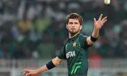 बाएं हाथ के तेज गेंदबाज शाहीन अफरीदी दूसरे टेस्ट मैच से किये बाहर बाएं हाथ के तेज गेंदबाज शाहीन अफरीदी दूसरे टेस्ट मैच से किये बाहर