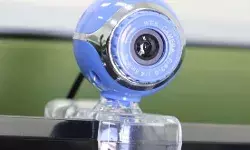 गर्ल्स हॉस्टल के वॉशरूम में कैमरा मिलने से बवाल- आरोपी निकला....