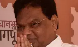 NCP की शिंदे कैबिनेट छोड़ने की वार्निंग- बोले डिप्टी सीएम- या तो... NCP की शिंदे कैबिनेट छोड़ने की वार्निंग- बोले डिप्टी सीएम- या तो...