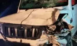 काल बनकर दौड़ी पिकअप ने तीन बाइक रौंदी- तीन युवकों की मौत, चार गंभीर काल बनकर दौड़ी पिकअप ने तीन बाइक रौंदी- तीन युवकों की मौत, चार गंभीर