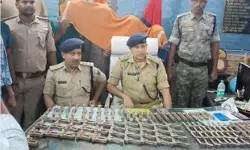 रिटायर्ड टीचर के घर चलता मिला मिनी गन कारखाना- सात किये अरेस्ट रिटायर्ड टीचर के घर चलता मिला मिनी गन कारखाना- सात किये अरेस्ट