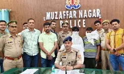 महिला से चेन झपटकर भागे दो स्नेचर गिरफ्तार- चेन के साथ नगदी भी बरामद महिला से चेन झपटकर भागे दो स्नेचर गिरफ्तार- चेन के साथ नगदी भी बरामद