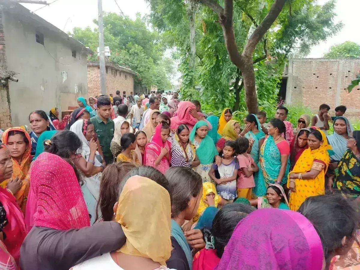 शौचालय निर्माण के लिए खोदे गए गड्ढे में डूबने से दो सगे भाइयों की मौत शौचालय निर्माण के लिए खोदे गए गड्ढे में डूबने से दो सगे भाइयों की मौत