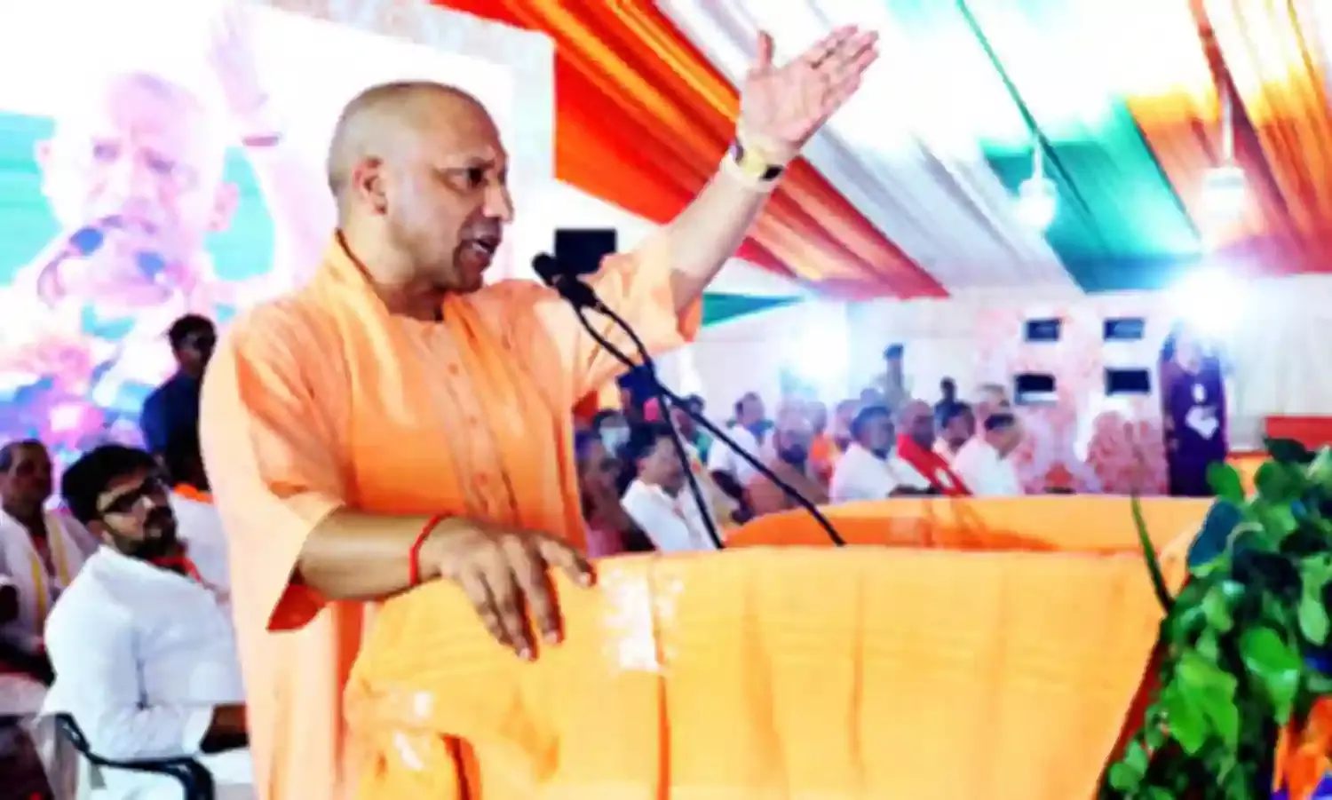 मैनपुरी की बजाय सपा के लोगों ने किया अपना विकास: CM योगी