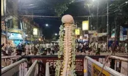 कोलकाता रेप मर्डर डॉक्टरों का पुलिस हेडक्वार्टर के बाहर धरना-कमिश्नर कोलकाता रेप मर्डर डॉक्टरों का पुलिस हेडक्वार्टर के बाहर धरना-कमिश्नर