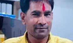 रेप आरोपी नवाब के भगोड़े भाई का वकीलों के साये में सरेंडर- 10 दिनों से.. रेप आरोपी नवाब के भगोड़े भाई का वकीलों के साये में सरेंडर- 10 दिनों से..