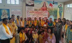 कार्यक्रम में मेधावी छात्राओं को सम्मान- दिया बेटी बचाओ बेटी पढ़ाओं संदेश