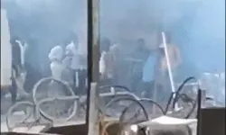 रेप मर्डर की कोशिश- घटना को लेकर बडा बवाल- दुकानें जलाई - धार्मिक...