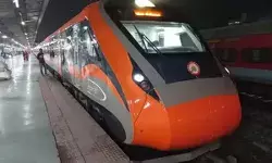 लखनऊ पटना वंदे भारत ट्रेन पर पथराव- टूटे कोच के शीशे- यात्रियों में...