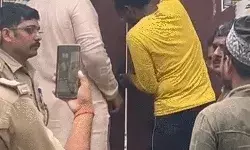 नकली नोटों की छपाई करने वाले मदरसे पर चलेगा बाबा का बुलडोजर नकली नोटों की छपाई करने वाले मदरसे पर चलेगा बाबा का बुलडोजर