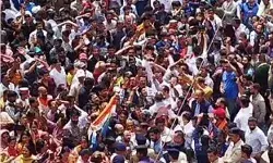 मस्जिद निर्माण को लेकर मचा बवाल- हजारों की भीड़ सड़क पर उतरी मस्जिद निर्माण को लेकर मचा बवाल- हजारों की भीड़ सड़क पर उतरी