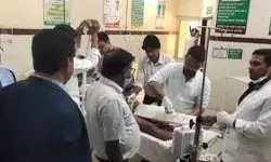 उप मुख्यमंत्री के काफिले से टकराया बाइक सवार- गंभीर रूप से घायल उप मुख्यमंत्री के काफिले से टकराया बाइक सवार- गंभीर रूप से घायल