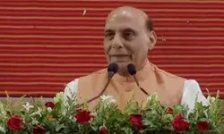 अप्रत्याशित स्थिति तथा चुनौतियों से निपटने के लिए तैयार रहें सेनाएं: राजनाथ अप्रत्याशित स्थिति तथा चुनौतियों से निपटने के लिए तैयार रहें सेनाएं: राजनाथ