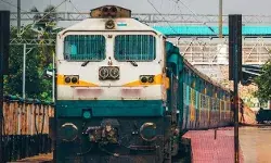 उत्कल एक्सप्रेस में आने लगी चीखने की आवाज- दिव्यांग महिला से रेप... उत्कल एक्सप्रेस में आने लगी चीखने की आवाज- दिव्यांग महिला से रेप...