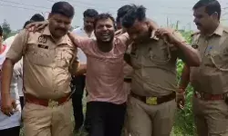 25000 के इनामी भगोड़े बदमाश के पैर में लगी गोली- 6 जनपदों की... 25000 के इनामी भगोड़े बदमाश के पैर में लगी गोली- 6 जनपदों की...