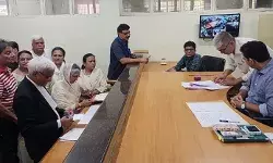 बीजेपी मंत्री के खिलाफ देश की चौथी अमीर महिला ने ठोकी ताल बीजेपी मंत्री के खिलाफ देश की चौथी अमीर महिला ने ठोकी ताल