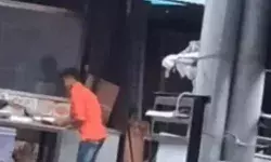 दस्तरखान होटल पर थूक लगी रोटी- वीडियो वायरल होने से मचा हड़कंप दस्तरखान होटल पर थूक लगी रोटी- वीडियो वायरल होने से मचा हड़कंप