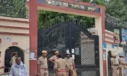 ज्ञानवापी में नमाज पर रोक की डिमांड पर हिंदू पक्ष को झटका- याचिका खारिज