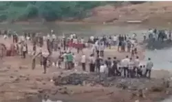 गणेश विसर्जन के दौरान हुआ बड़ा हादसा - 10 श्रद्धालु... गणेश विसर्जन के दौरान हुआ बड़ा हादसा - 10 श्रद्धालु...