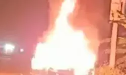 चलती कार में लगी आग- मेहताब और साथी ने ऐसे बचाई अपनी जान