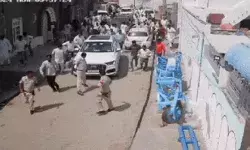 BJP नेता का जबरदस्त विरोध- धक्का मुक्की व तीखी नोंकझोंक- युवक का... BJP नेता का जबरदस्त विरोध- धक्का मुक्की व तीखी नोंकझोंक- युवक का...