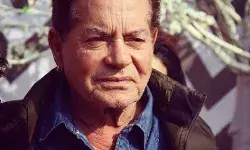 बुर्कानशीं महिला की सलमान के पिता को धमकी- बोली लॉरेंस को भेजूं क्या? बुर्कानशीं महिला की सलमान के पिता को धमकी- बोली लॉरेंस को भेजूं क्या?