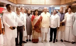 वक्फ बोर्ड विधेयक के लिए बनी जेपीसी को मिले एक करोड़ से भी अधिक सुझाव वक्फ बोर्ड विधेयक के लिए बनी जेपीसी को मिले एक करोड़ से भी अधिक सुझाव