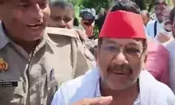 भागकर अदालत में सरेंडर करने वाले सपा विधायक ने फाड़ी दरोगा की वर्दी भागकर अदालत में सरेंडर करने वाले सपा विधायक ने फाड़ी दरोगा की वर्दी