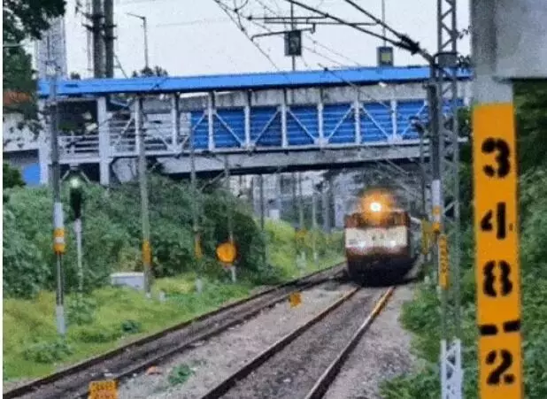 इंटरसिटी के 13 दिन रद्द् रहने से नहीं होंगे दर्शन - 10 अन्य ट्रेन भी कैंसिल इंटरसिटी के 13 दिन रद्द् रहने से नहीं होंगे दर्शन - 10 अन्य ट्रेन भी कैंसिल