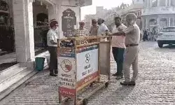 स्वर्ण मंदिर के सामने गनमैन से पिस्टल छीन युवक ने अपना भेजा उड़ाया स्वर्ण मंदिर के सामने गनमैन से पिस्टल छीन युवक ने अपना भेजा उड़ाया