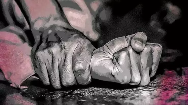 किडनैप करने के बाद नर्सिंग स्टूडेंट के साथ गैंगरेप- रेलवे स्टेशन के पास.. किडनैप करने के बाद नर्सिंग स्टूडेंट के साथ गैंगरेप- रेलवे स्टेशन के पास..