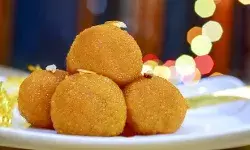 चर्बी विवाद के बीच अब लड्डू प्रसादम में तंबाकू मिलने का दावा