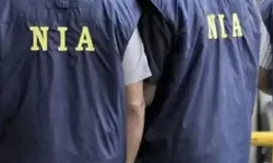 हिज्ब उत तहरीर के दर्जनभर ठिकानों पर NIA की रेड-आतंकी.. हिज्ब उत तहरीर के दर्जनभर ठिकानों पर NIA की रेड-आतंकी..