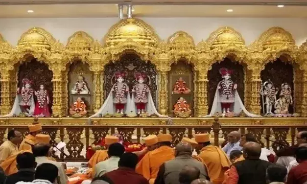 10 दिन के बाद फिर मंदिर पर हमला- तोड़फोड़ कर लिखे वापस जाओ के नारे