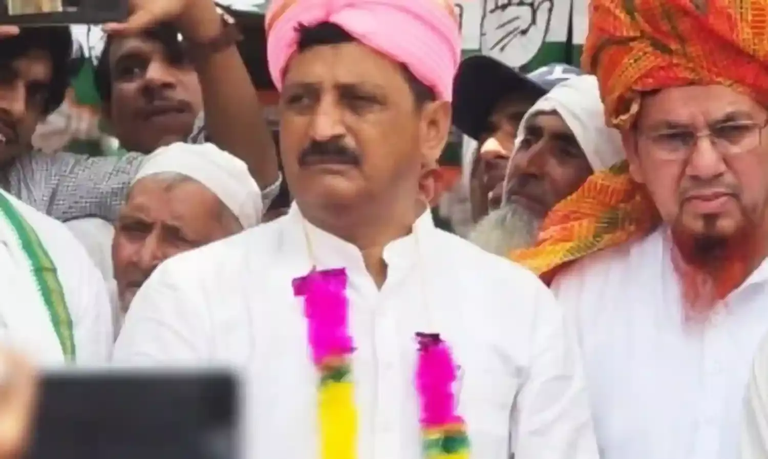 कांग्रेस कैंडिडेट के बिगड़े बोल पर बवाल-चुनाव आयोग ने मांगा जवाब