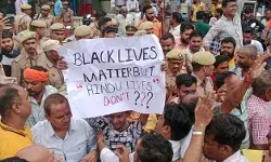 ग्रीन पार्क के बाहर विहित का हंगामा- प्रतिद्वंदी बांग्लादेश का झंडा...