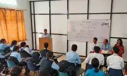 श्रीराम कॉलेज में हुई भाषण प्रतियोगिता- सामूहिक प्रयासों की सराहना श्रीराम कॉलेज में हुई भाषण प्रतियोगिता- सामूहिक प्रयासों की सराहना