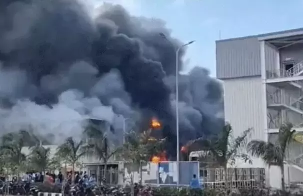 टाटा इलेक्ट्रॉनिक में हुआ ब्लास्ट- फायर ब्रिगेड के जवान मौके पर टाटा इलेक्ट्रॉनिक में हुआ ब्लास्ट- फायर ब्रिगेड के जवान मौके पर