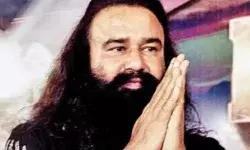 चुनाव से पहले सुनारिया जेल से बाहर आएगा राम रहीम? मांगी 20 दिन की.... चुनाव से पहले सुनारिया जेल से बाहर आएगा राम रहीम? मांगी 20 दिन की....