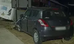 डिवाइडर तोड़ रॉन्ग साइड पहुंची बस ने 3 गाड़ियों में मारी टक्कर- 7 की.. डिवाइडर तोड़ रॉन्ग साइड पहुंची बस ने 3 गाड़ियों में मारी टक्कर- 7 की..